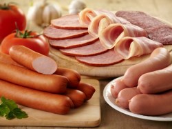 Megkétszerezi a szívelégtelenség kockázatát a feldolgozott hús
